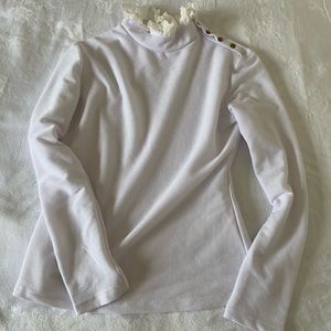 White long sleeve top!🤍